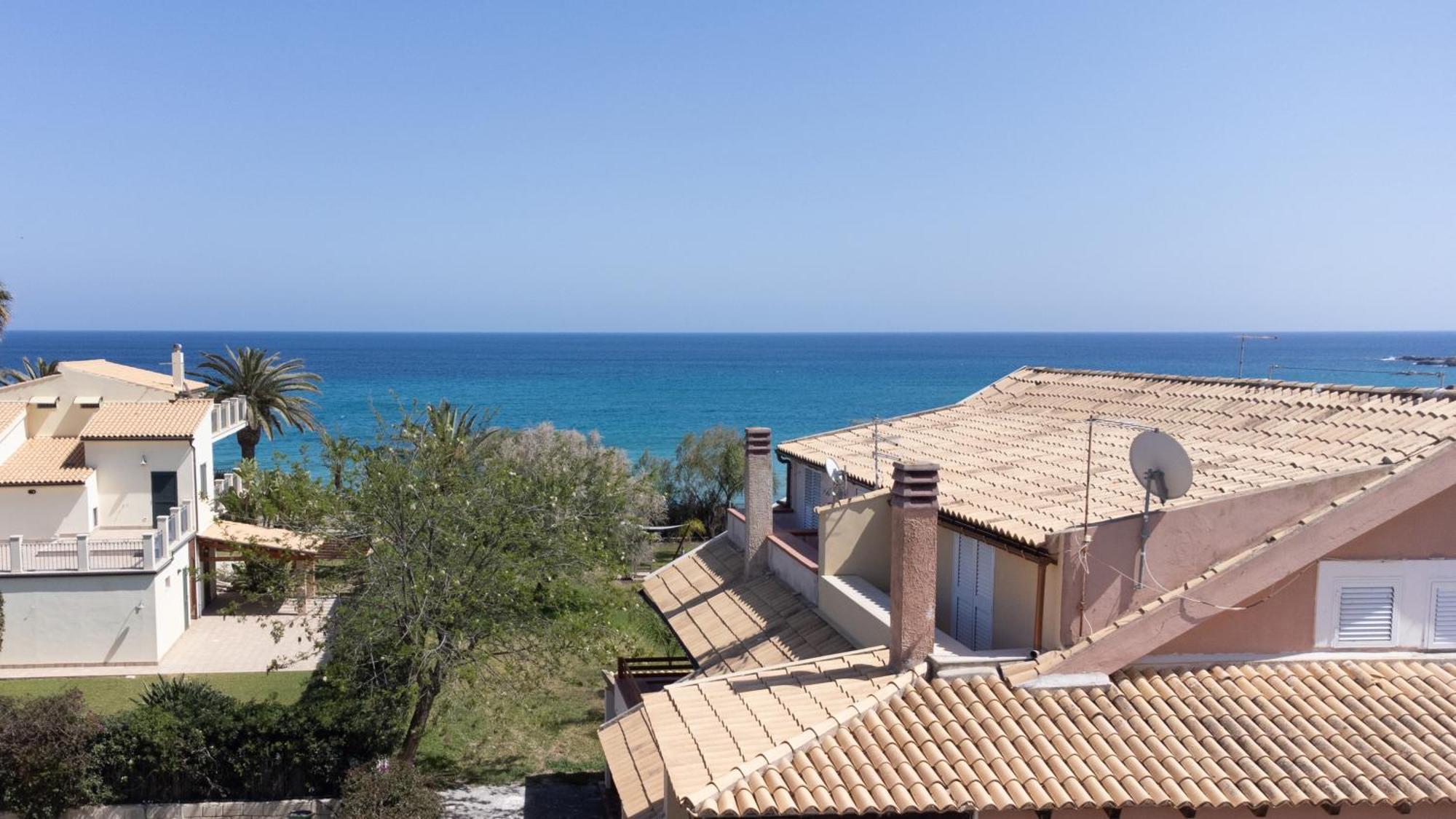 Апартаменты Arenella Beach Сиракузы Экстерьер фото